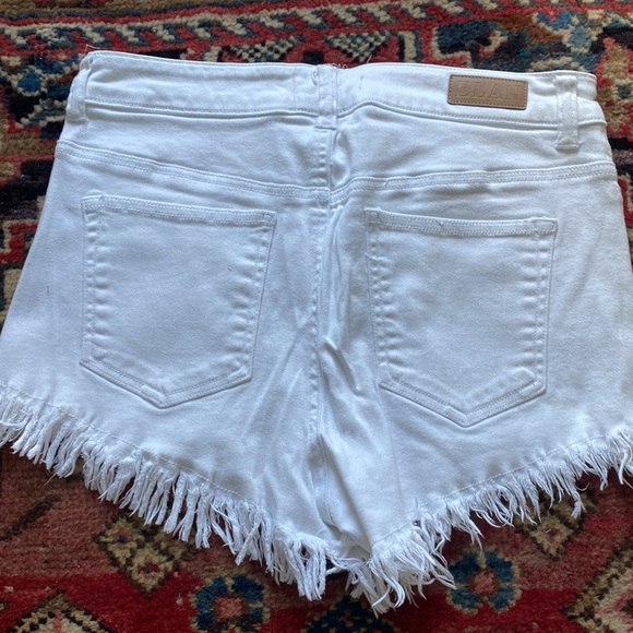 Elan White Jean Shorts - Picture 2 of 3
